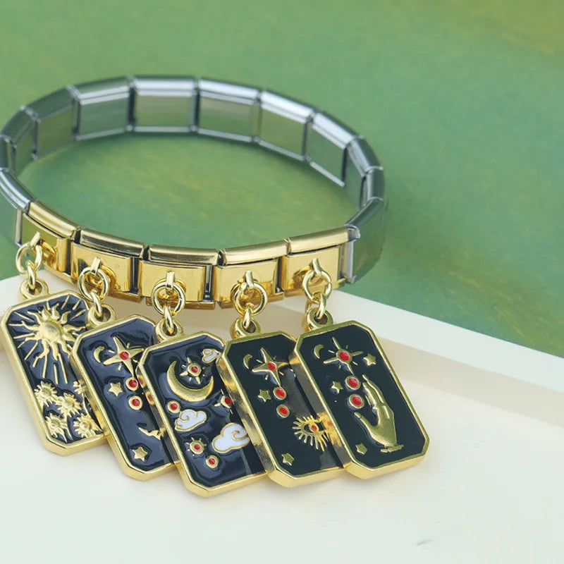 Mystic Hand of Fate – Gold Pendant Charm